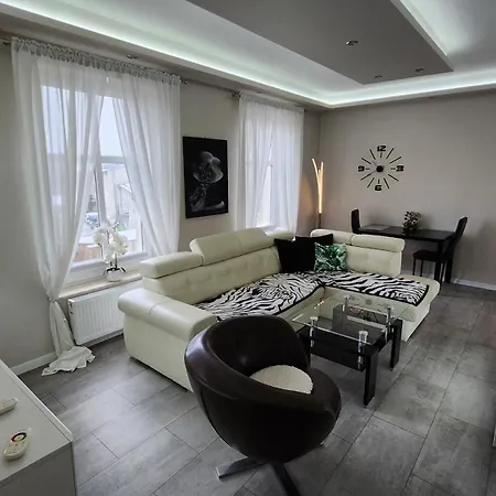 Apartament *