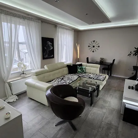 Apartament *